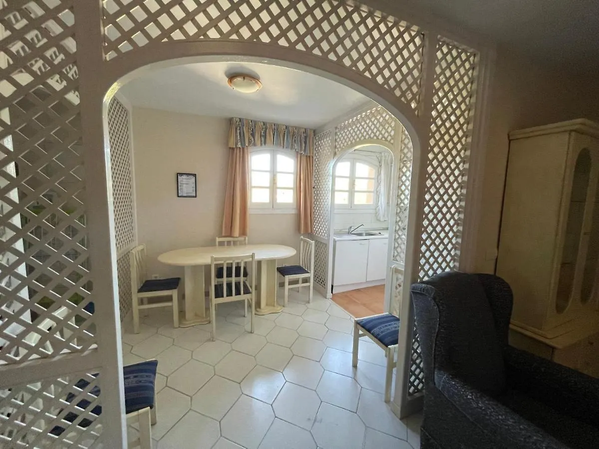 מארבלה Apartamentos El Toro ספרד